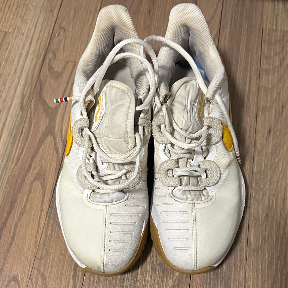 Nike Zoom White and Yellow Tennis Sneakers size 8.5